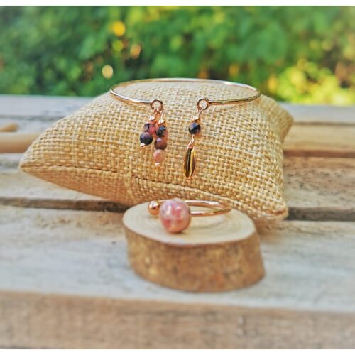Capsule Rosalie, braclets, bagues et créoles rhodonite et rhodochrosite